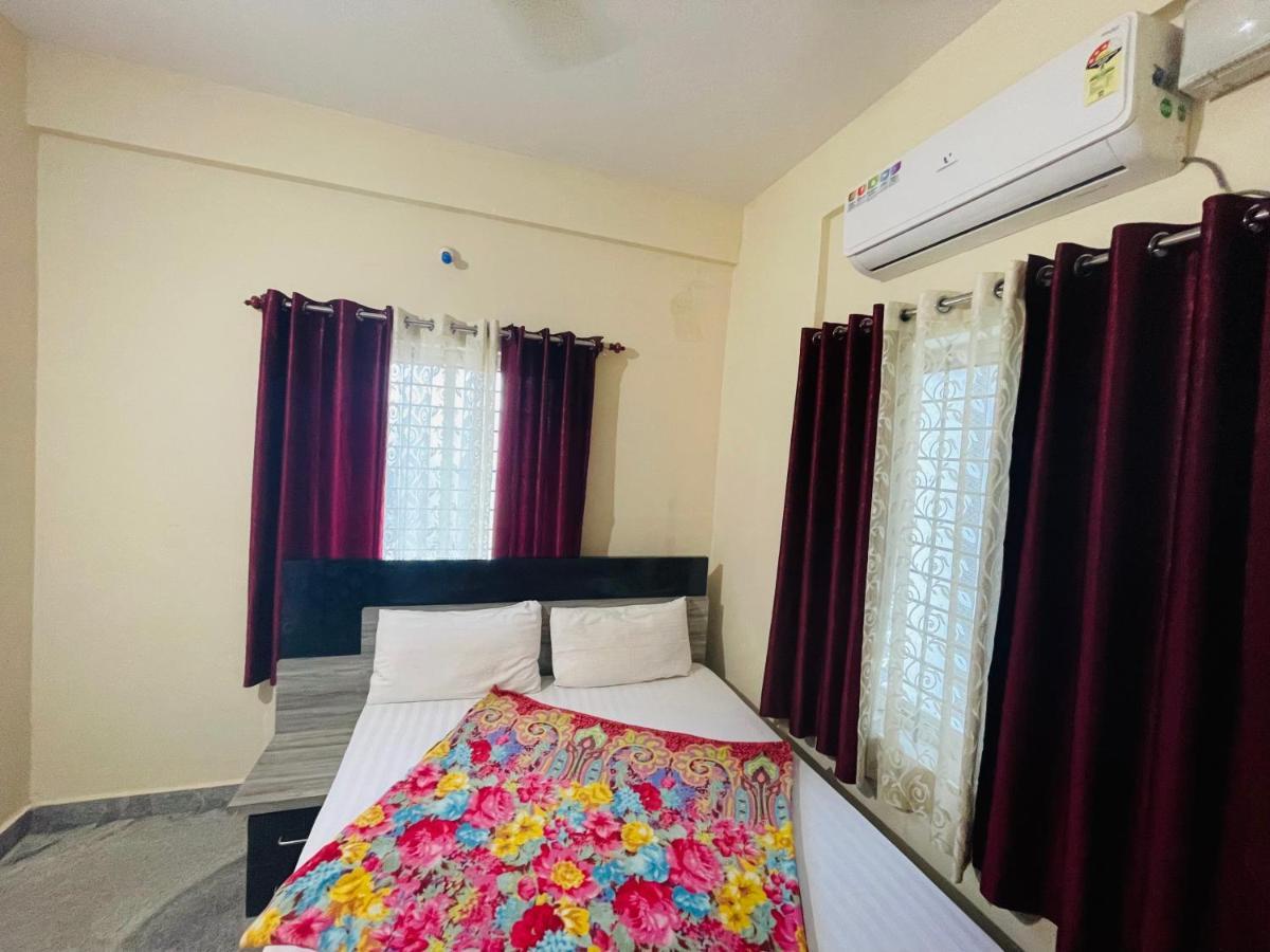 Crown Residency Ξενοδοχείο Mysore Εξωτερικό φωτογραφία