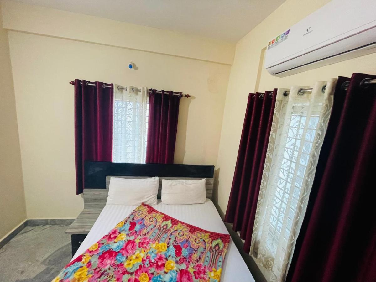 Crown Residency Ξενοδοχείο Mysore Εξωτερικό φωτογραφία
