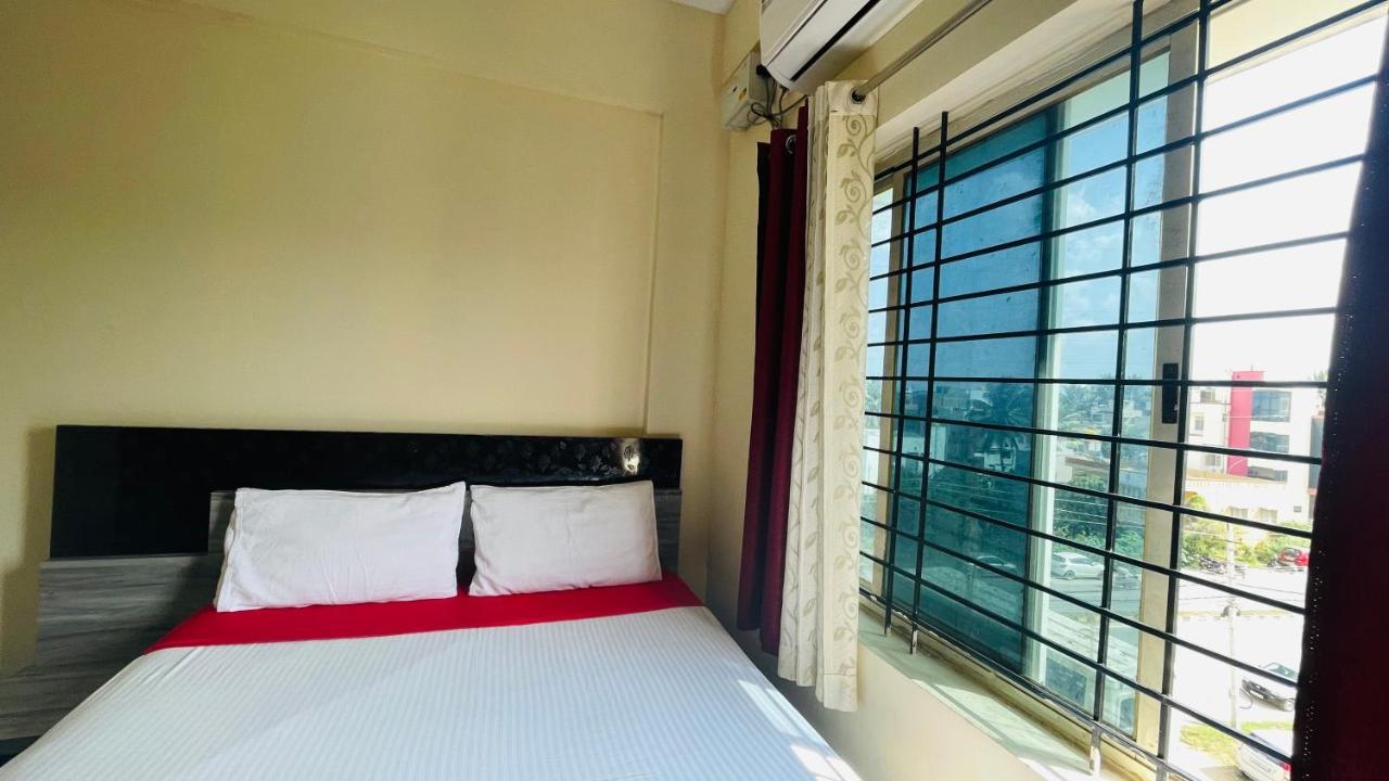 Crown Residency Ξενοδοχείο Mysore Εξωτερικό φωτογραφία