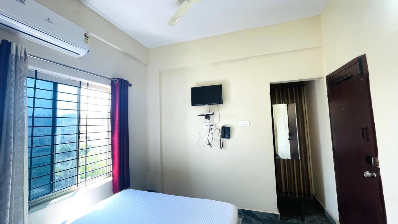 Crown Residency Ξενοδοχείο Mysore Εξωτερικό φωτογραφία