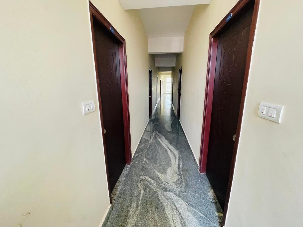 Crown Residency Ξενοδοχείο Mysore Εξωτερικό φωτογραφία