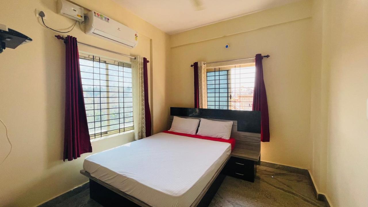 Crown Residency Ξενοδοχείο Mysore Εξωτερικό φωτογραφία