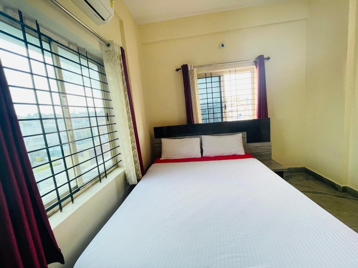 Crown Residency Ξενοδοχείο Mysore Εξωτερικό φωτογραφία